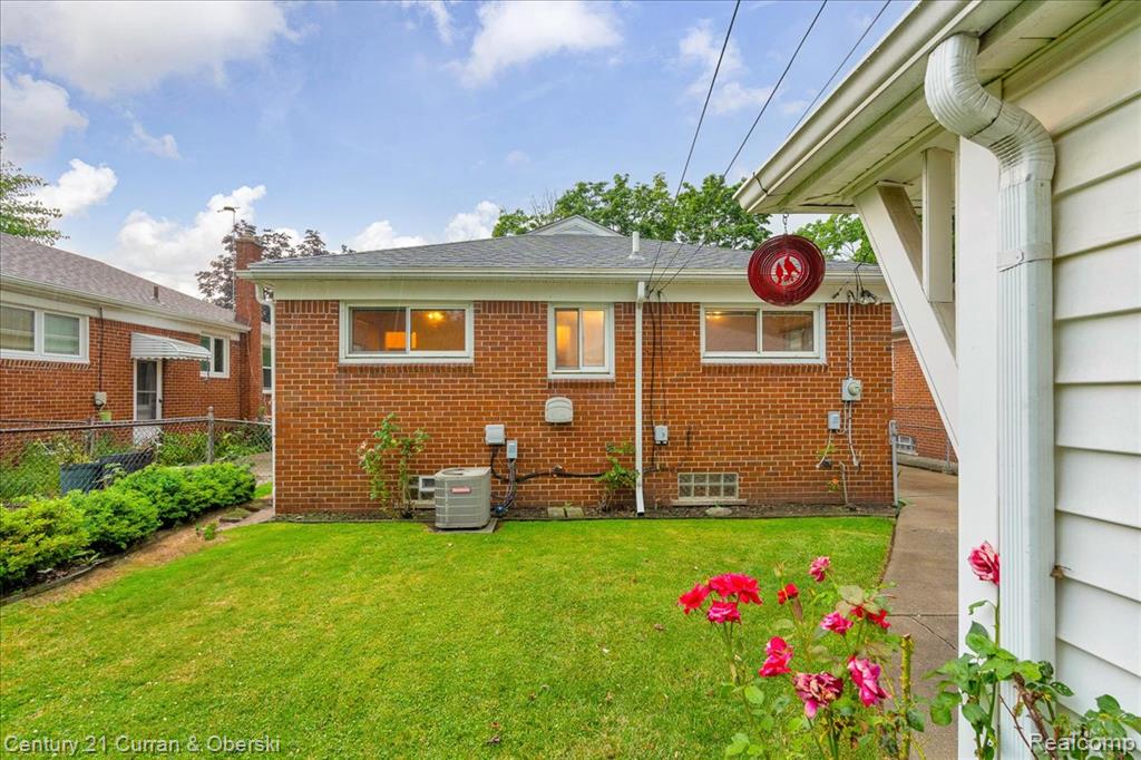 19030 Champaign Road Allen Park, MI 48101 - Photo 26 of 26 Gallery Image 26