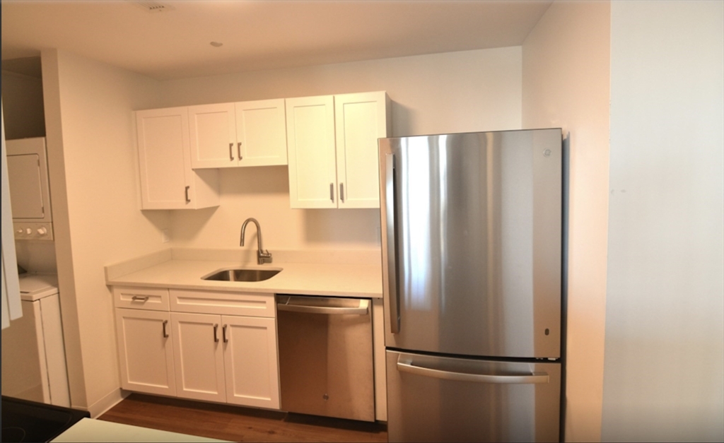 75 Peterborough Street, Unit 620 Boston, MA 02215 - Photo 5 of 14