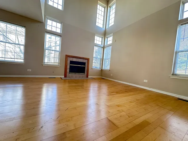 $2,600 | 2737 Borkshire Lane, Aurora, IL 60502