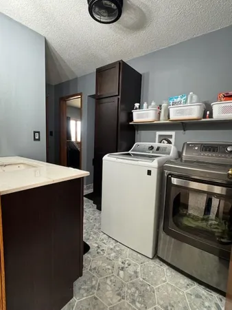 $221,000 | 222 Washington Avenue, Hatton, ND 58240