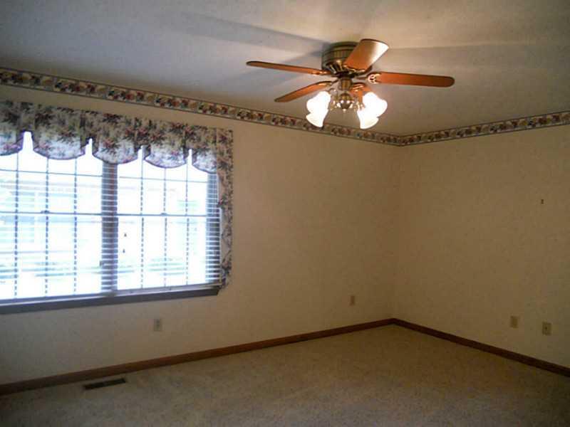 844 Brendle, Unit 844 Springfield, OH 45503 - Photo 12 of 25