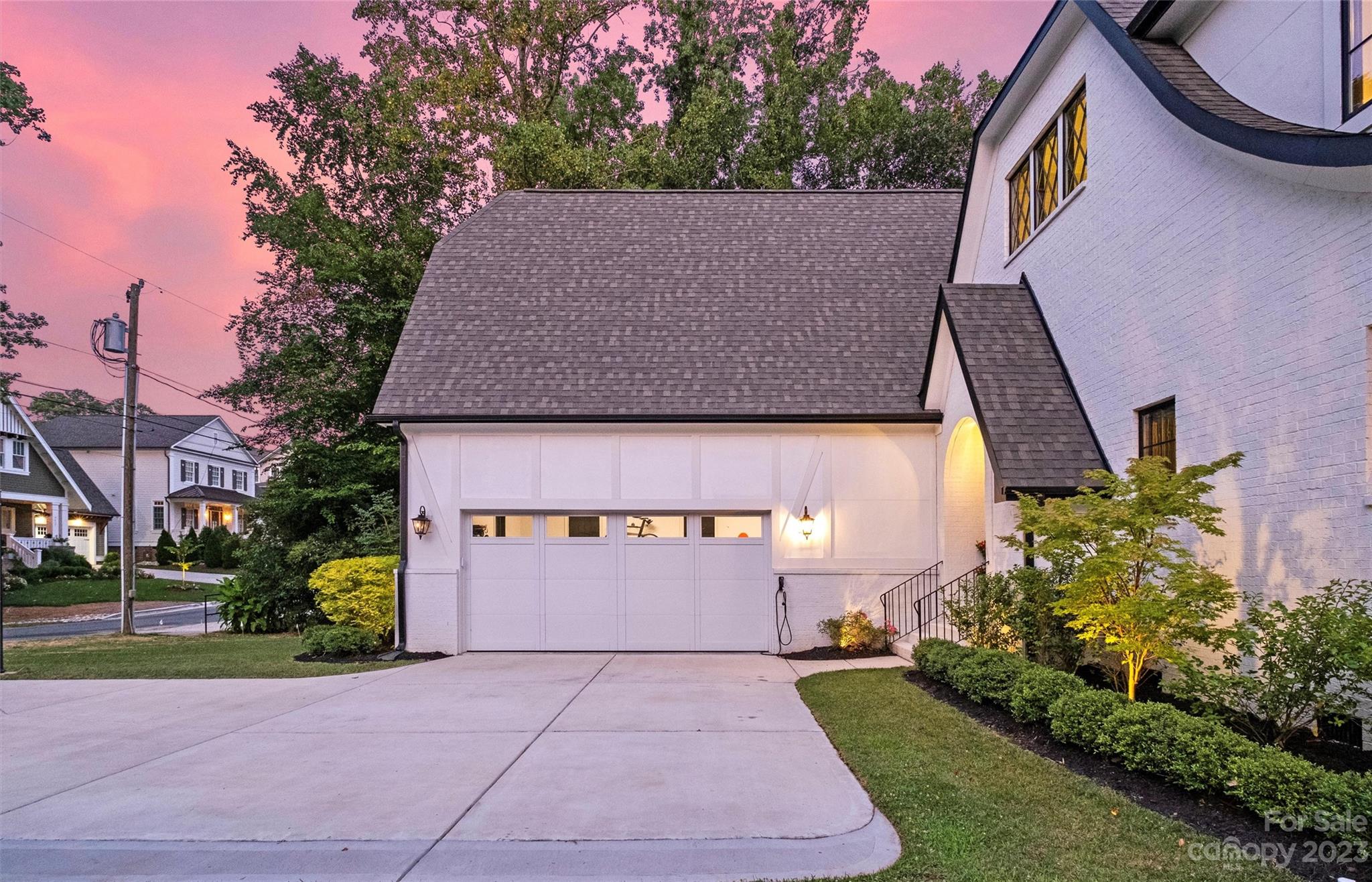 5608 Closeburn Road Charlotte, NC 28210 - Photo 4 of 48 Gallery Image 4