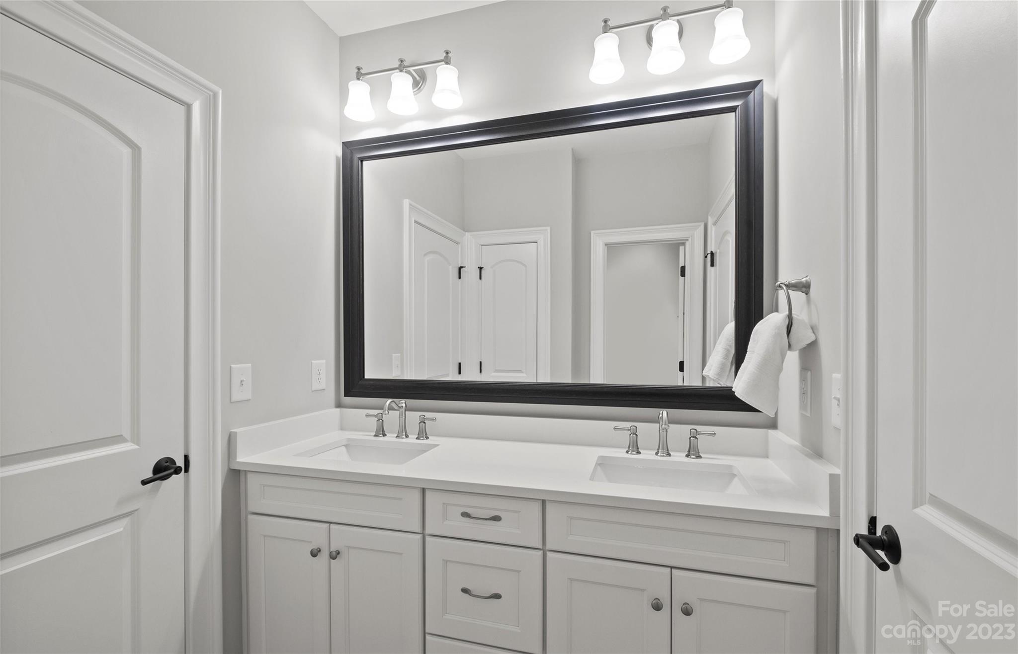 5608 Closeburn Road Charlotte, NC 28210 - Photo 43 of 48 Gallery Image 43