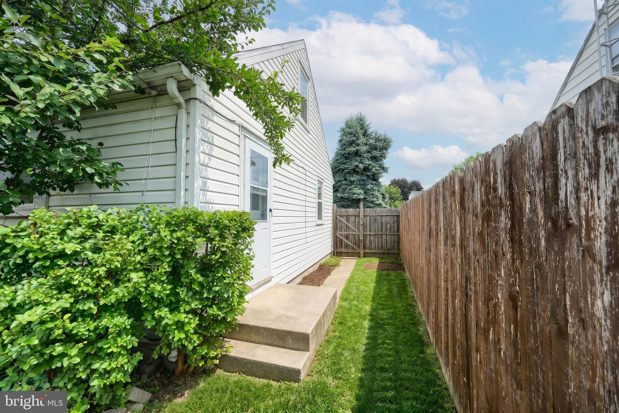 724 Village Road York, PA 17404 - Photo 11 of 31 Gallery Image 11