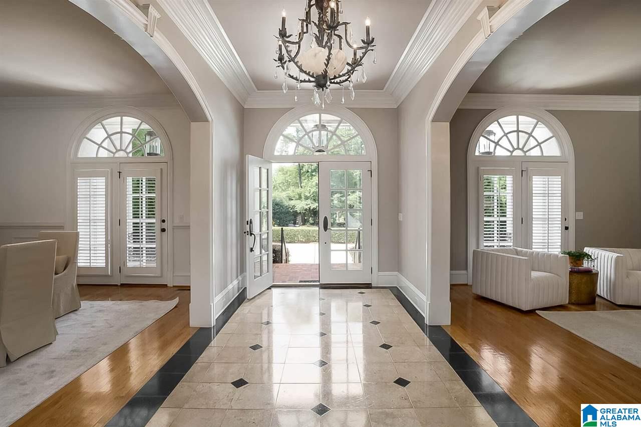 2122 Longleaf Trail Birmingham, AL 35243 - Photo 2 of 50