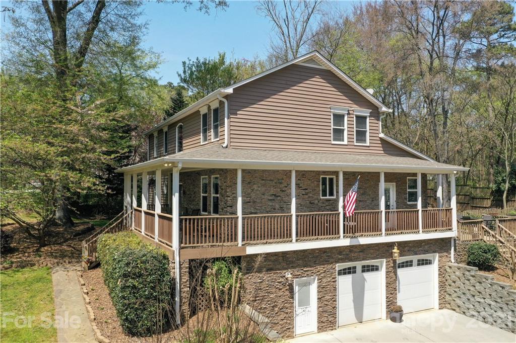 300 Robinson Road Mooresville, NC 28117 - Photo 1 of 47 Gallery Image 1