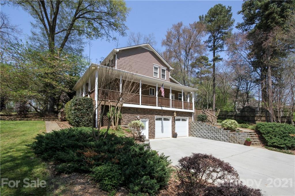 300 Robinson Road Mooresville, NC 28117 - Photo 2 of 47 Gallery Image 2
