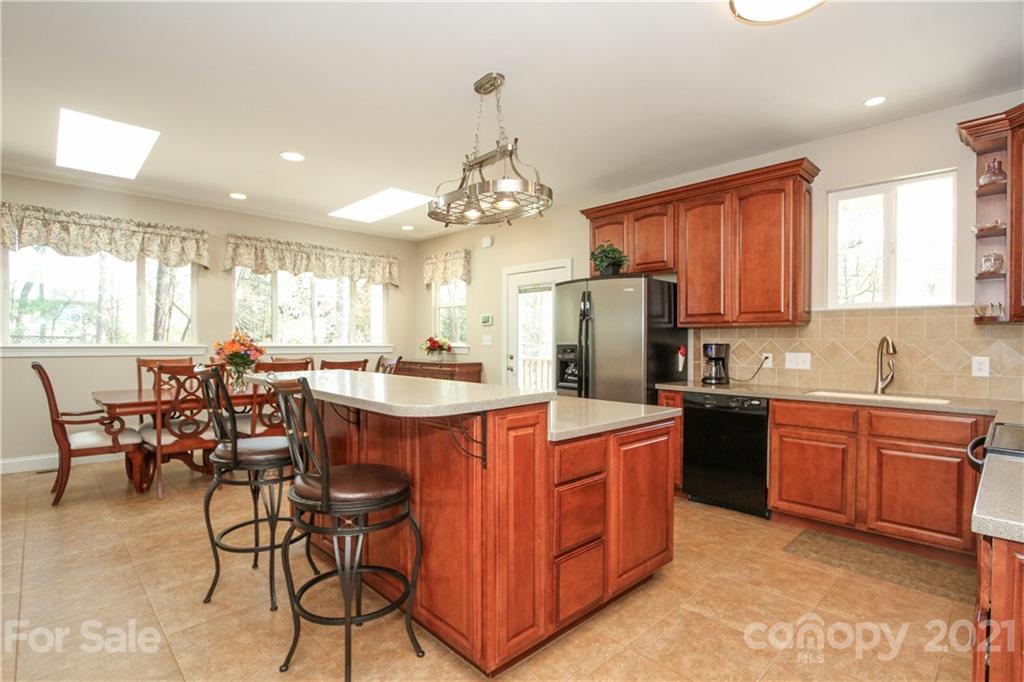 300 Robinson Road Mooresville, NC 28117 - Photo 11 of 47 Gallery Image 11