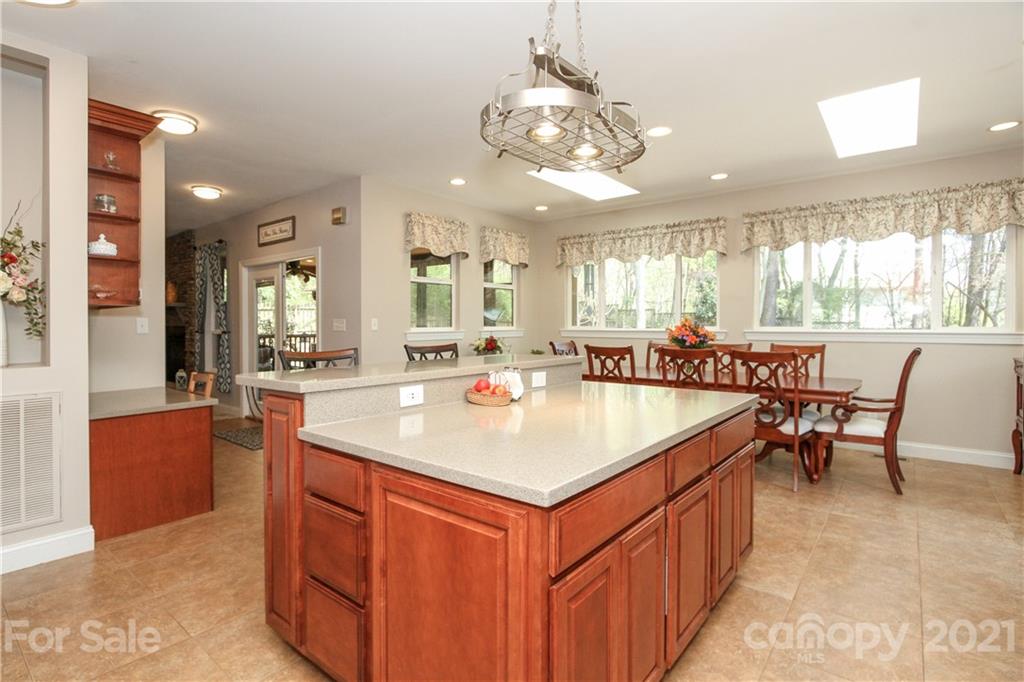 300 Robinson Road Mooresville, NC 28117 - Photo 12 of 47 Gallery Image 12