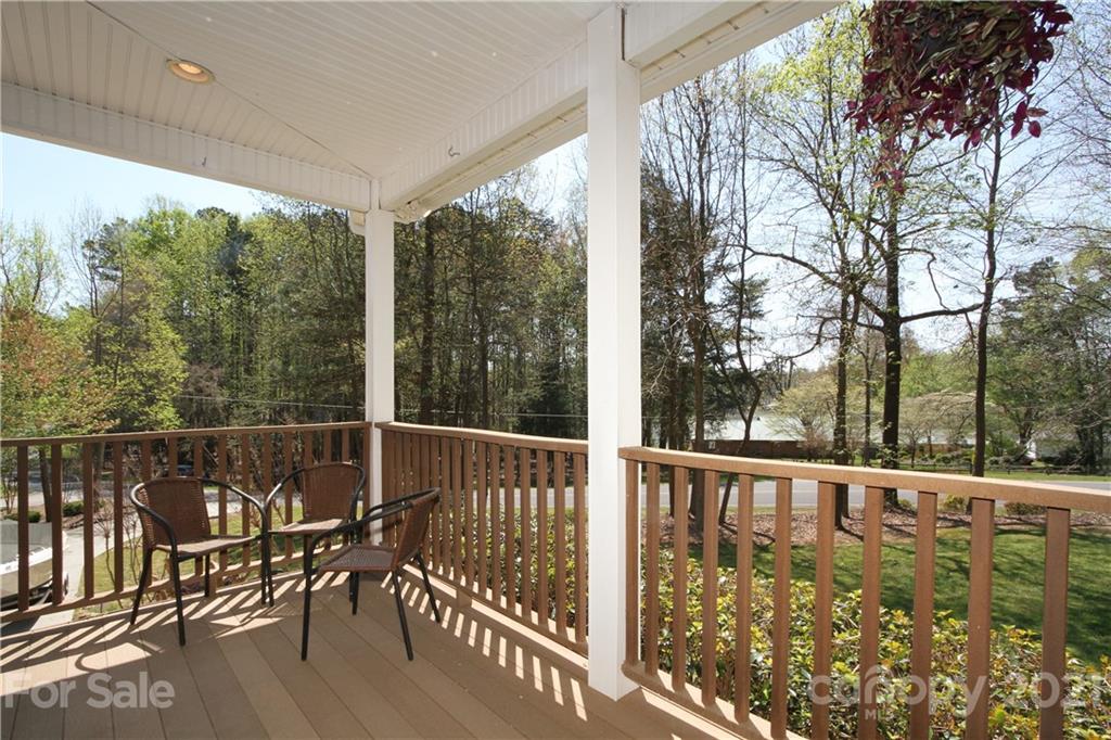 300 Robinson Road Mooresville, NC 28117 - Photo 6 of 47 Gallery Image 6