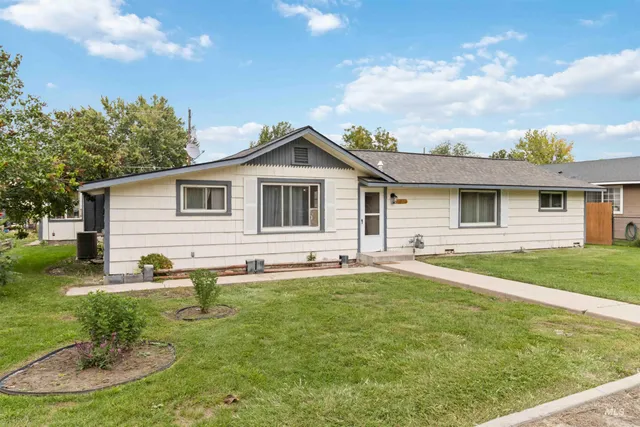 $299,900 | 428 West Montana Avenue, Homedale, ID 83628