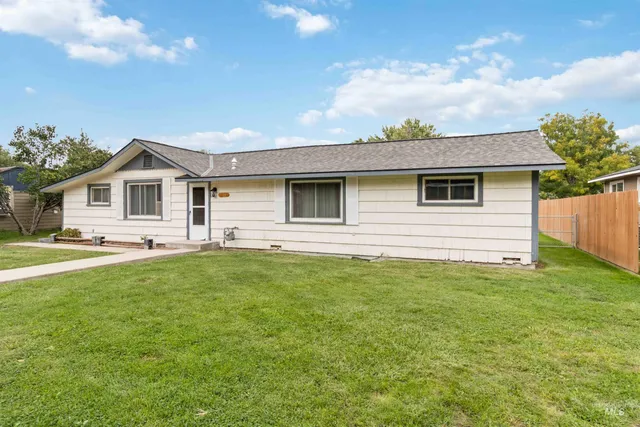 $299,900 | 428 West Montana Avenue, Homedale, ID 83628