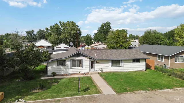 $299,900 | 428 West Montana Avenue, Homedale, ID 83628