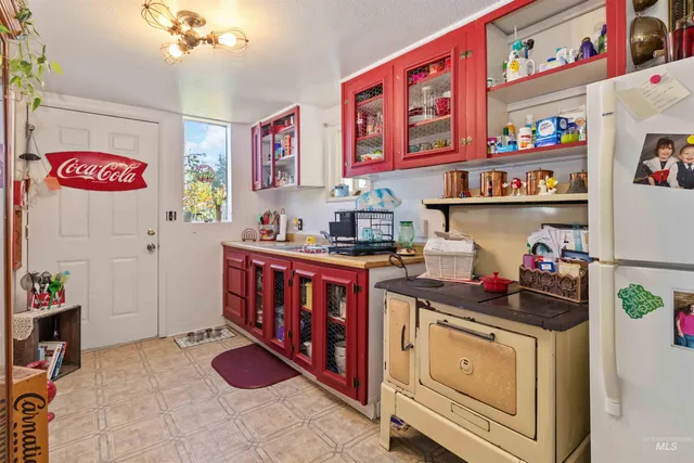 $299,900 | 428 West Montana Avenue, Homedale, ID 83628