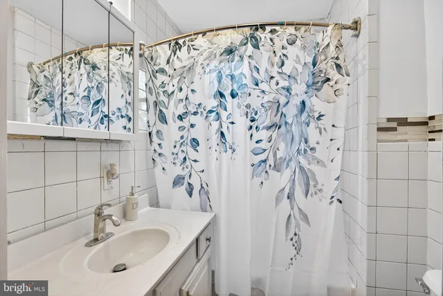 $1,800 | 1118 Sterling Avenue, Linwood, PA 19061