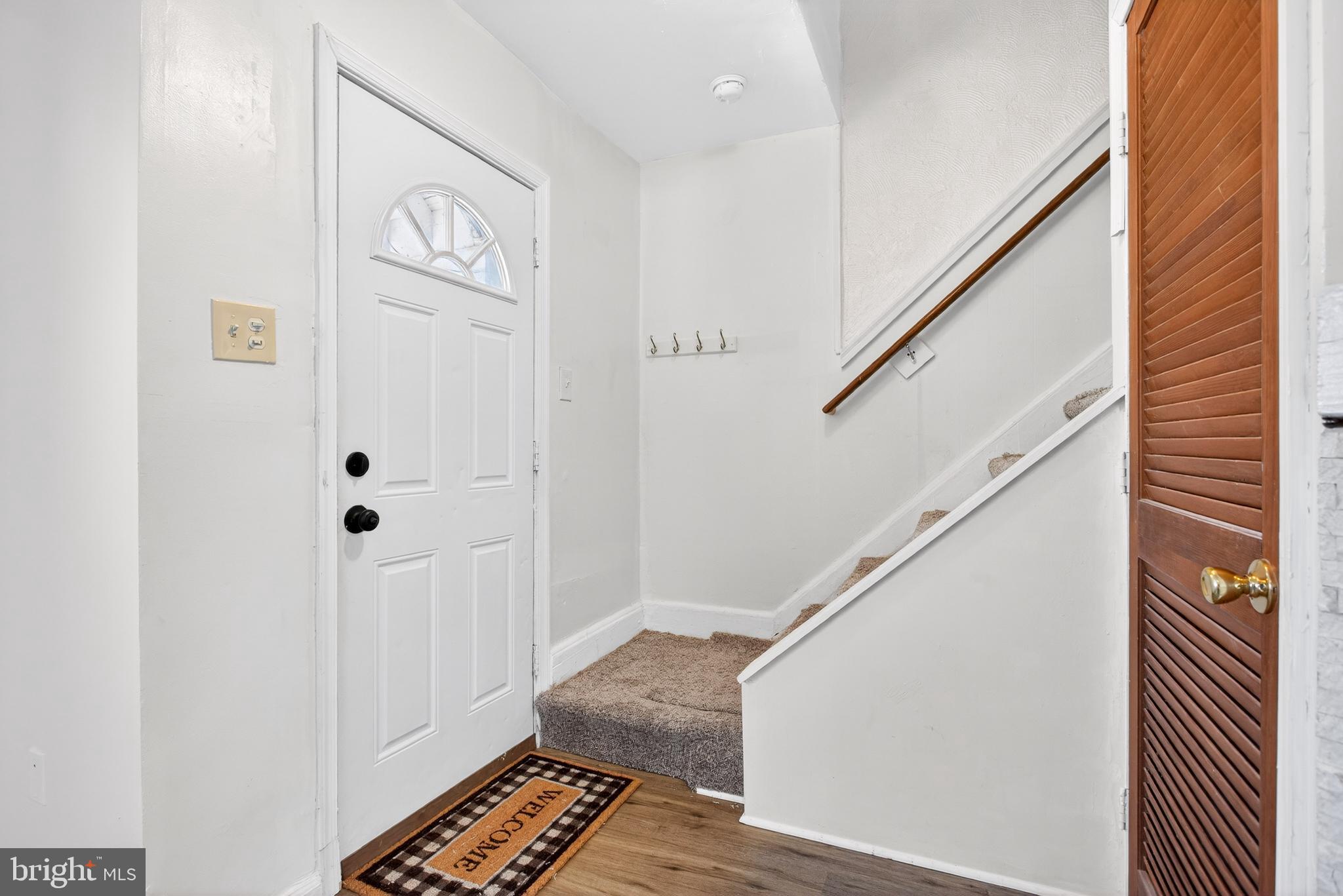 1118 Sterling Avenue Linwood, PA 19061 - Photo 4 of 38