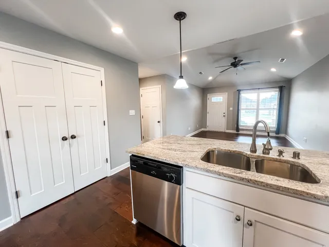 $1,700 | 113 Sir Barton Court, Hopkinsville, KY 42240