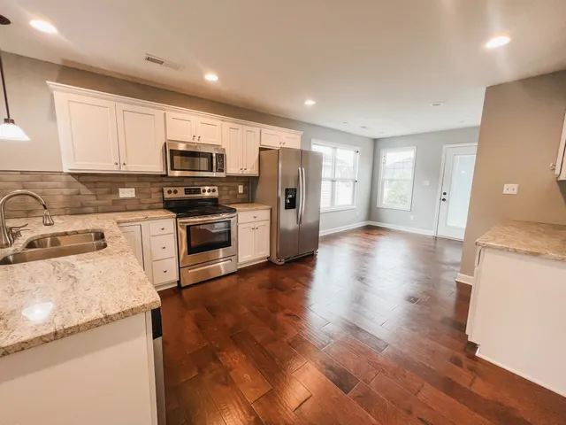 $1,700 | 113 Sir Barton Court, Hopkinsville, KY 42240