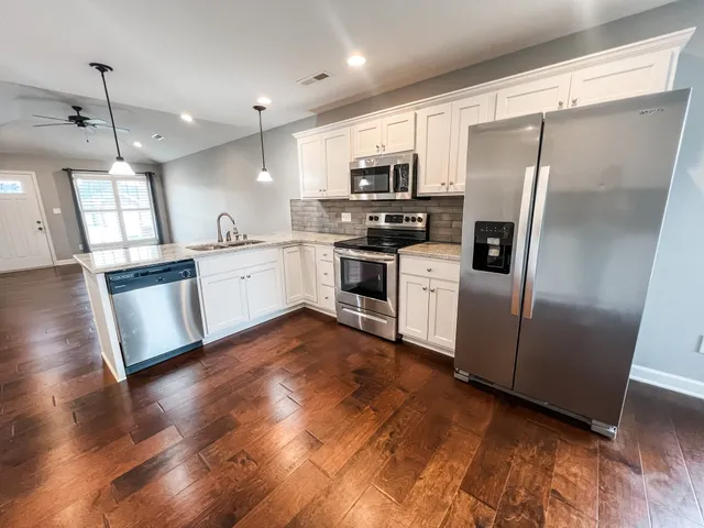 $1,700 | 113 Sir Barton Court, Hopkinsville, KY 42240