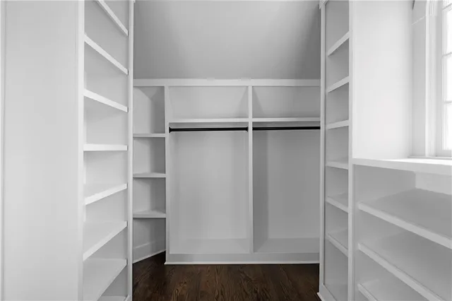 $665,000 | 1 Pembroke Lane, Cartersville, GA 30120