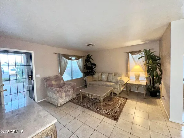 $349,999 | 10705 West Montecito Avenue, Phoenix, AZ 85037