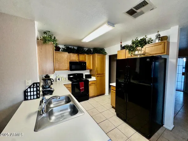 $349,999 | 10705 West Montecito Avenue, Phoenix, AZ 85037
