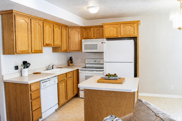 620 North Fairfield Road, Unit 10 Layton, UT 84041 - Photo 6 of 17