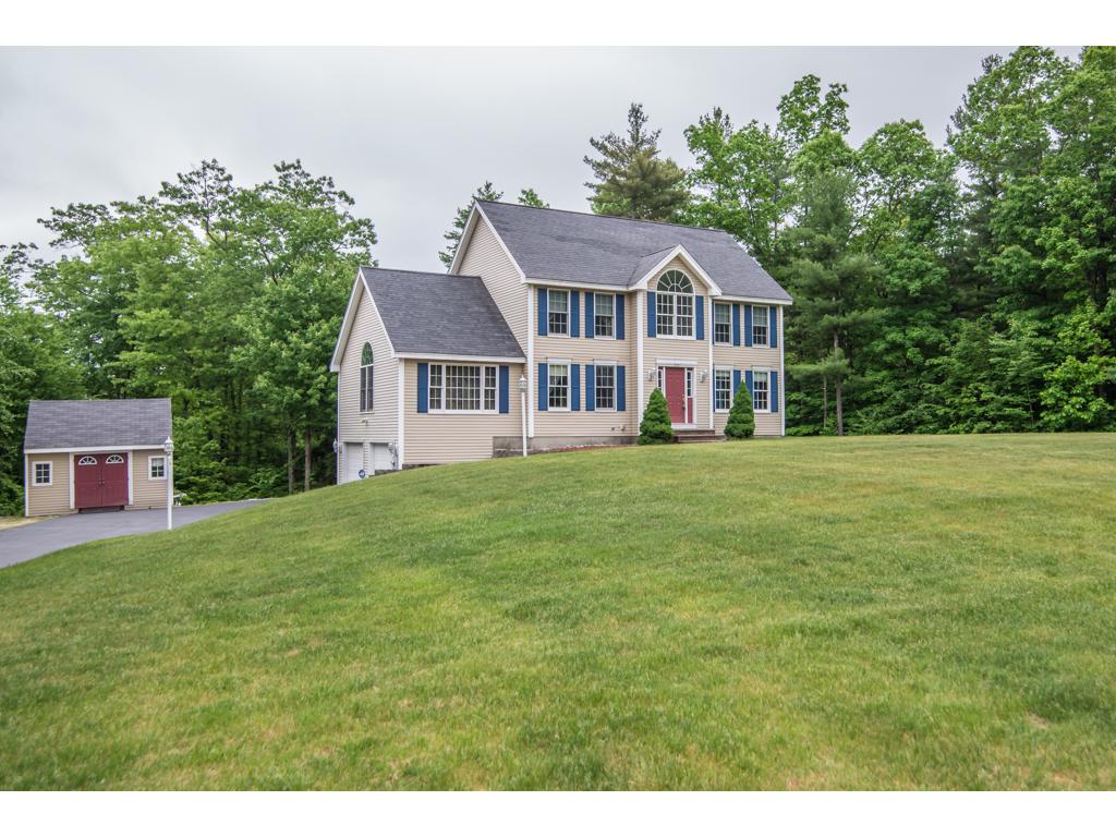 5 Penacook Road Sandown, NH 03873 - Photo 2 of 35