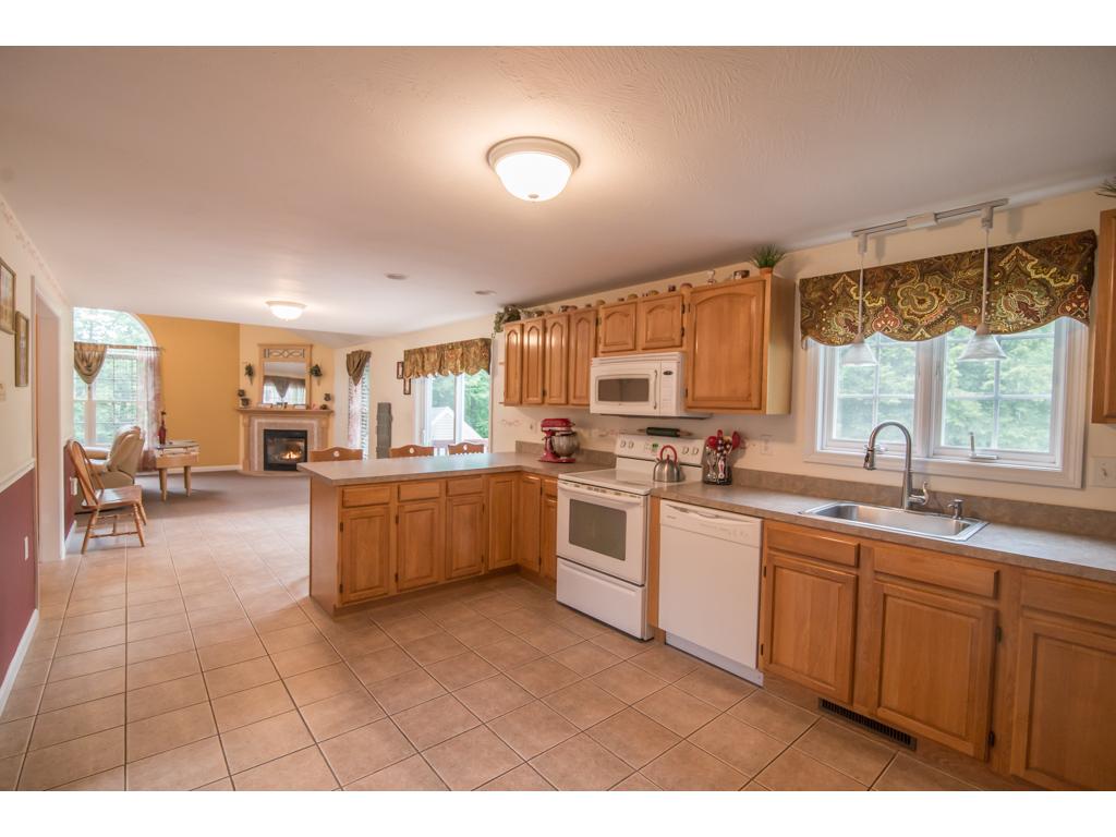 5 Penacook Road Sandown, NH 03873 - Photo 16 of 35