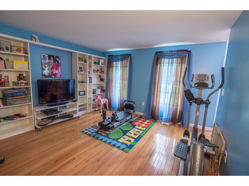5 Penacook Road Sandown, NH 03873 - Photo 19 of 35
