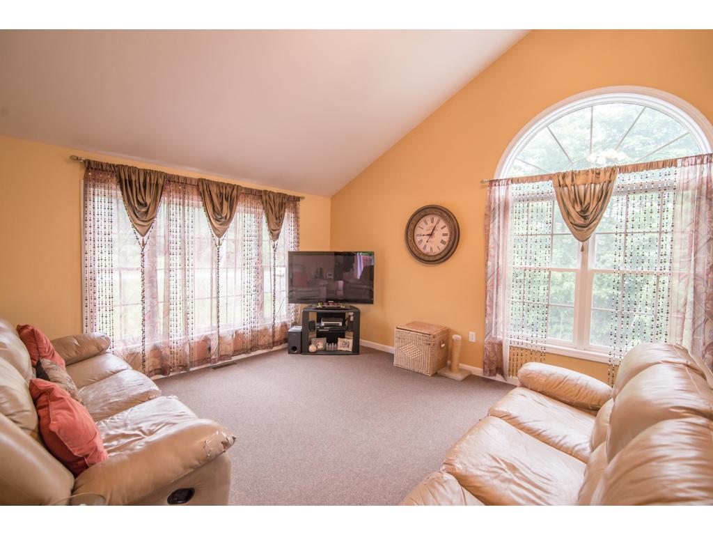 5 Penacook Road Sandown, NH 03873 - Photo 3 of 35