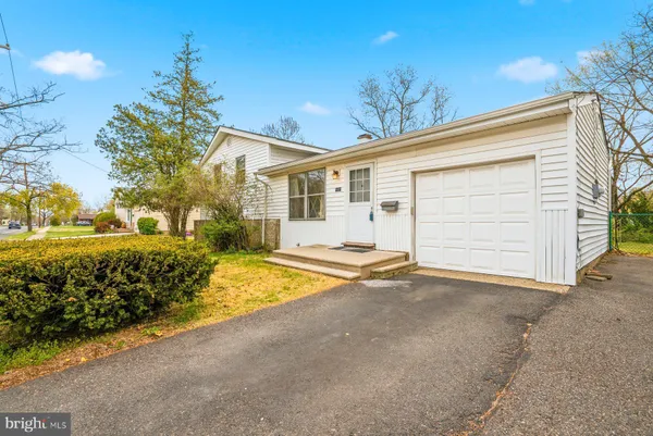 $275,000 | 1409 Burlington Avenue, Delanco, NJ 08075