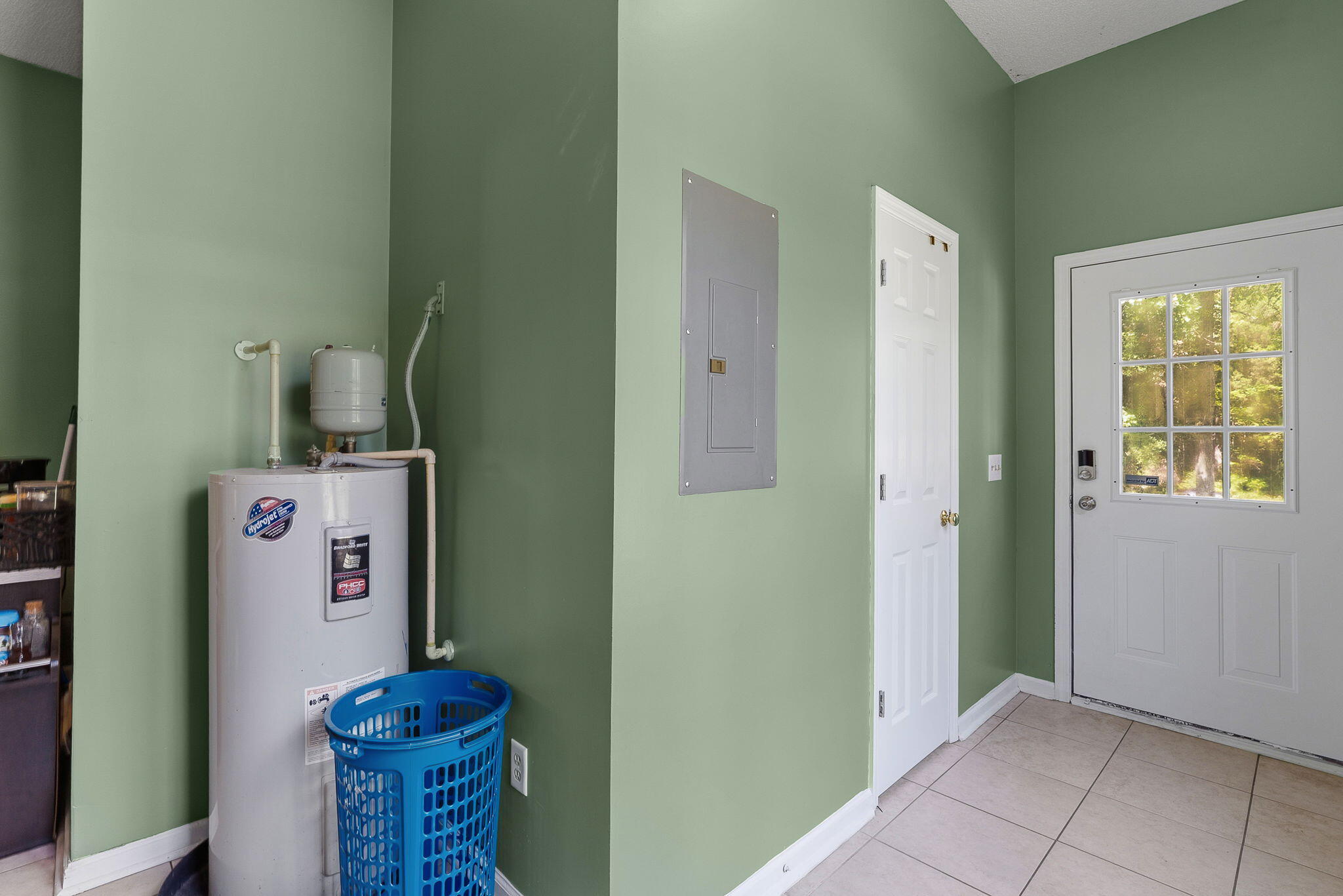 725 Yellow Brick Road Bonneau, SC 29431 - Photo 44 of 48 29-web-or-mls-Barclay Media Co -46