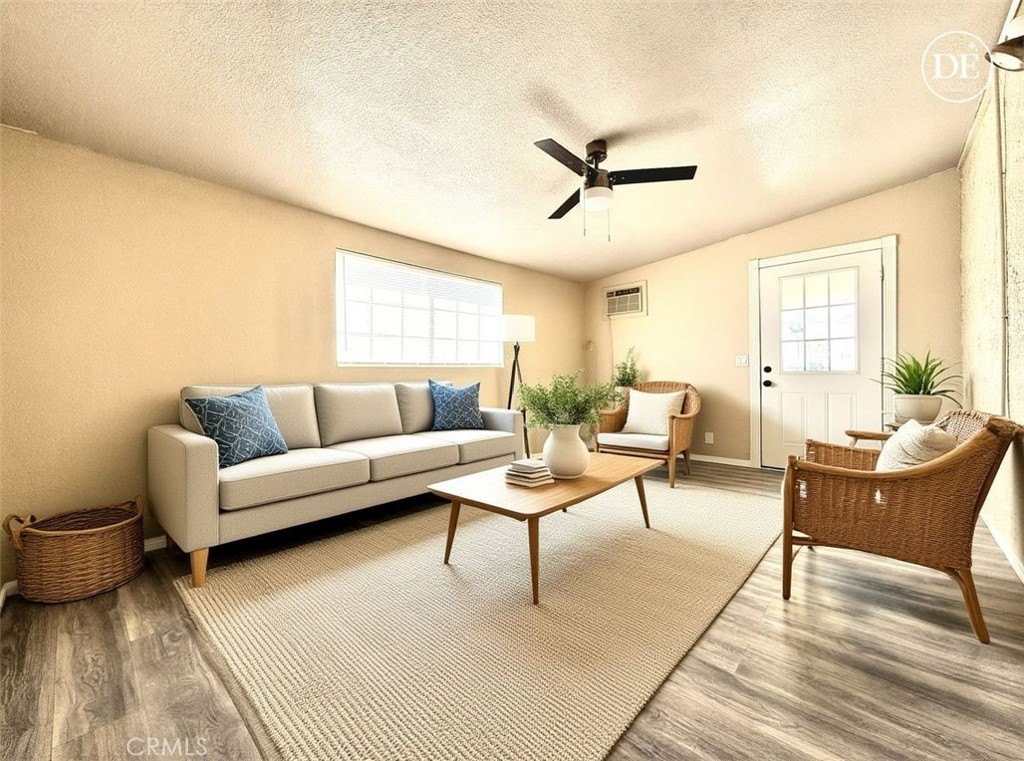 930 West Franklin Avenue Ridgecrest, CA 93555 - Photo 26 of 31 a living room with furniture and a table