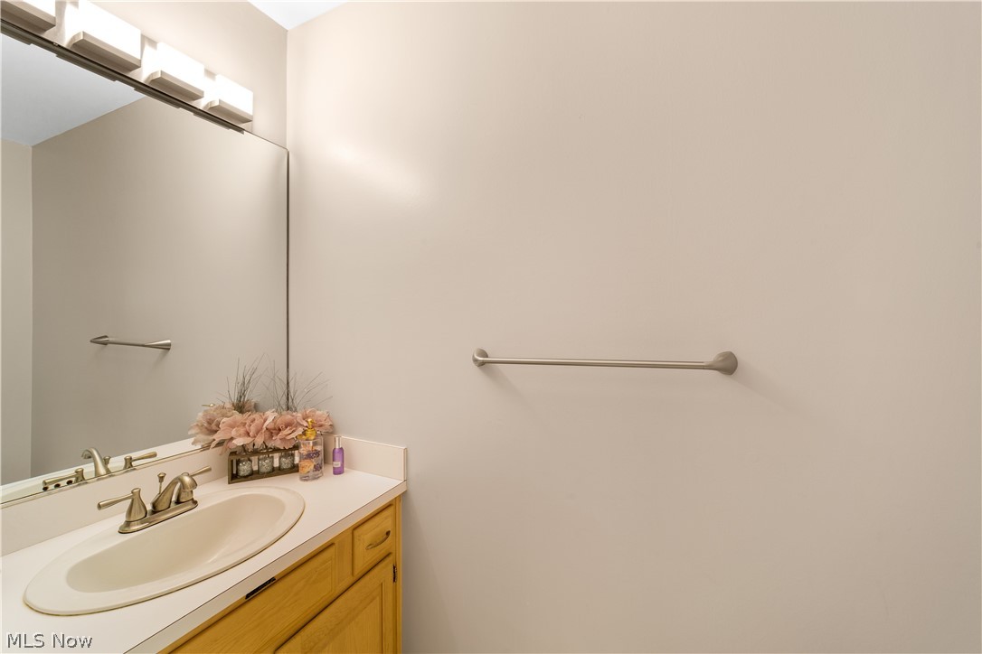 5761 Som Center Road, Unit 11 Solon, OH 44139 - Photo 15 of 35 Gallery Image 15