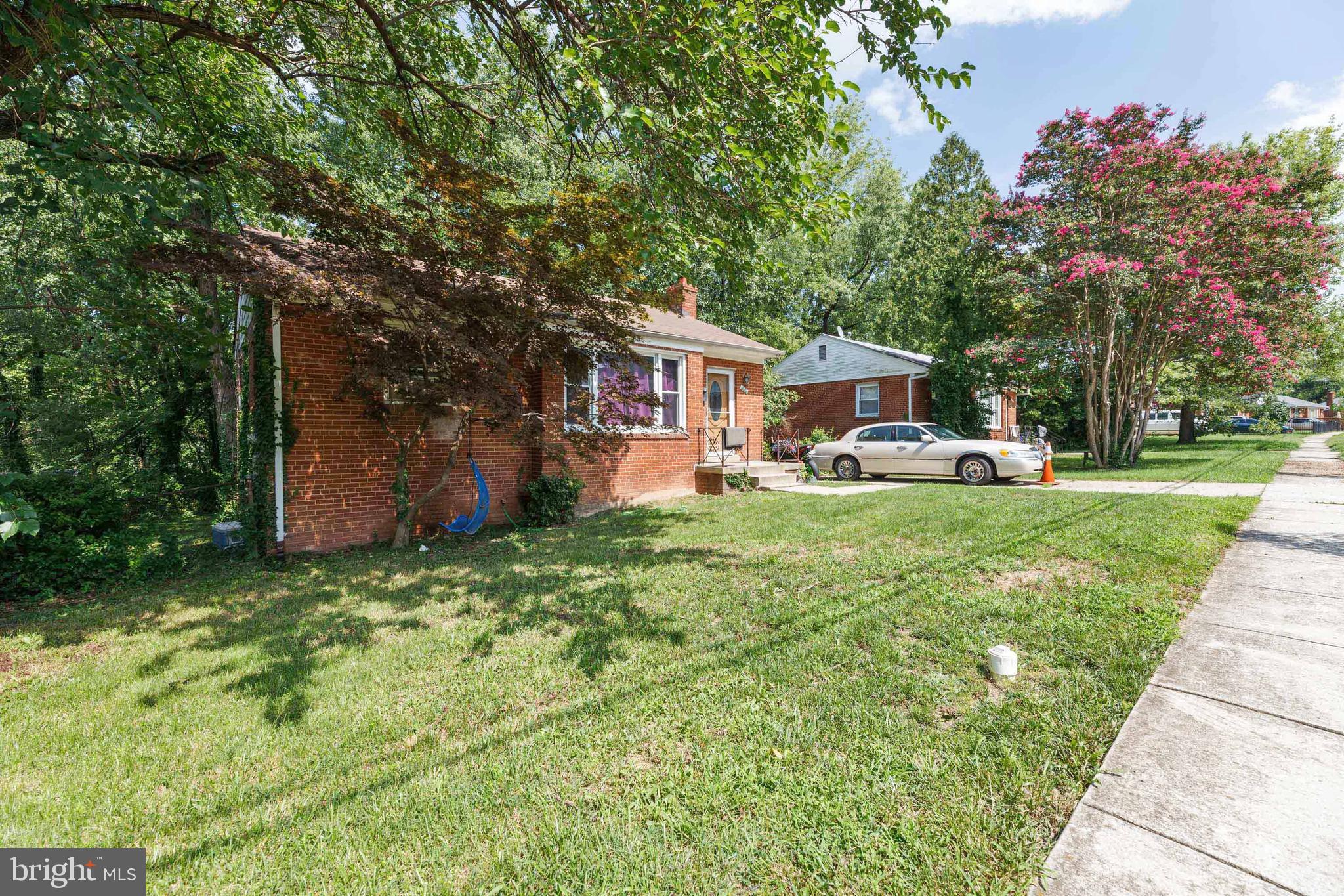 6632 Stanton Road Hyattsville, MD 20784 - Photo 3 of 32 Gallery Image 3