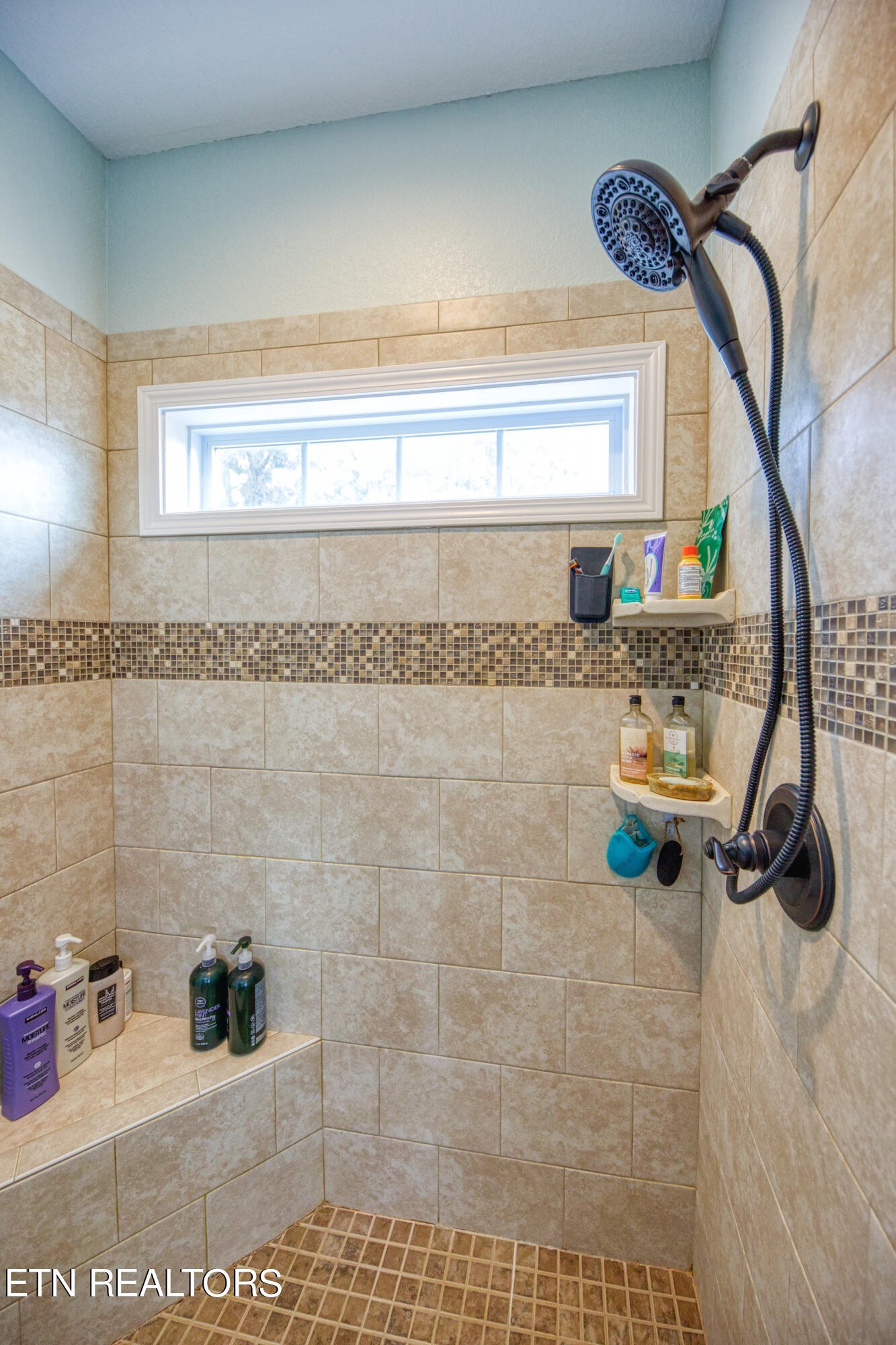 2039 Ranch Road Dandridge, TN 37725 - Photo 13 of 53 Gallery Image 13
