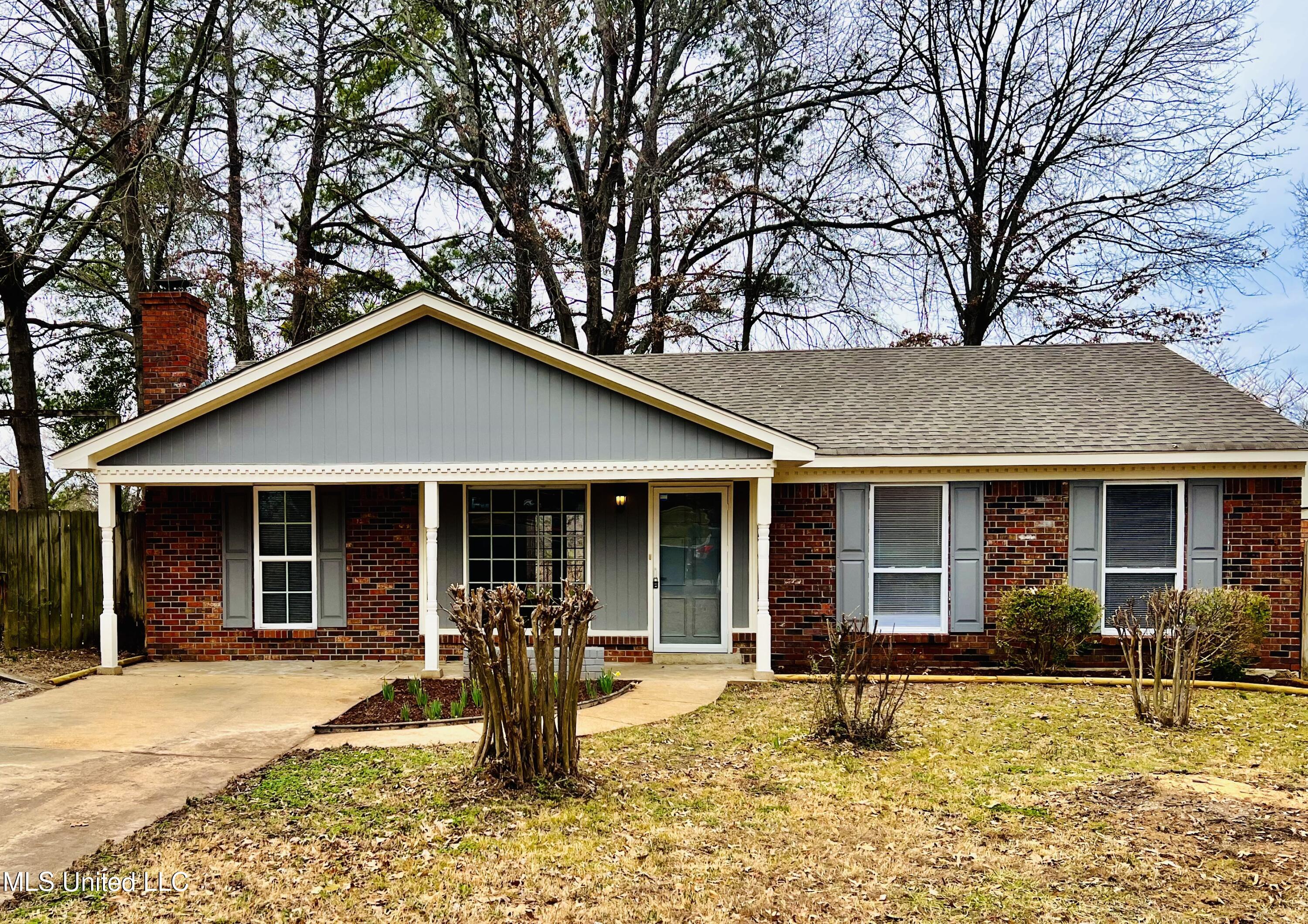 7537 Rockingham Drive Southaven, MS 38671 - Photo 1 of 12 front of home