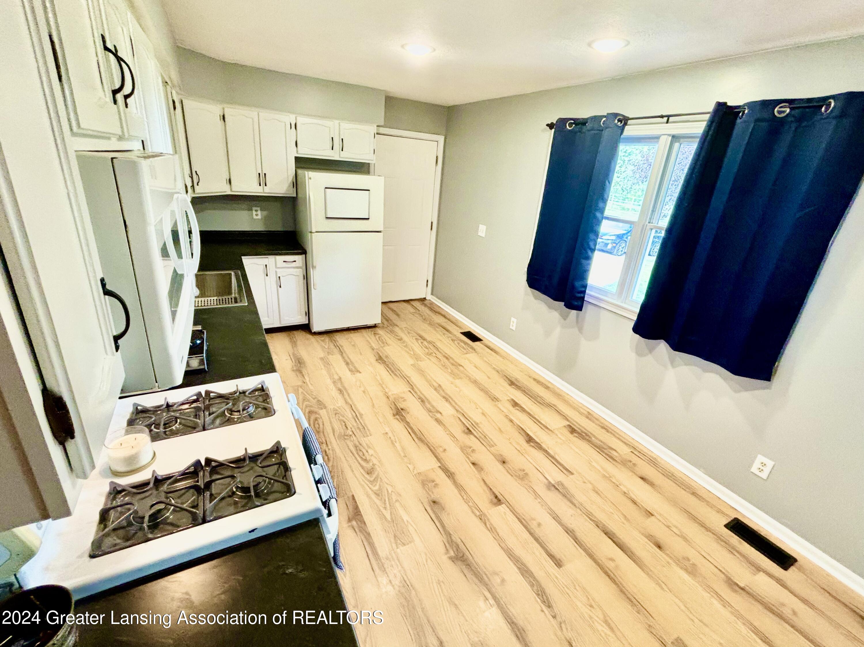 1127 North Stine Road Charlotte, MI 48813 - Photo 11 of 51 IMG_7186