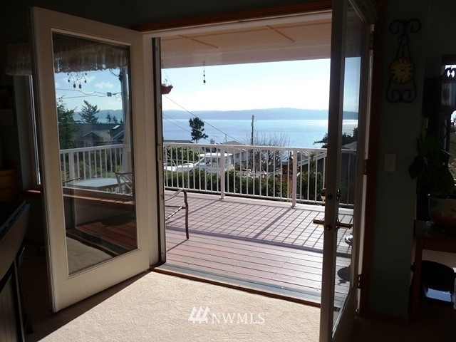 2285 Wagner Road Camano Island, WA 98282 - Photo 6 of 15 Gallery Image 6
