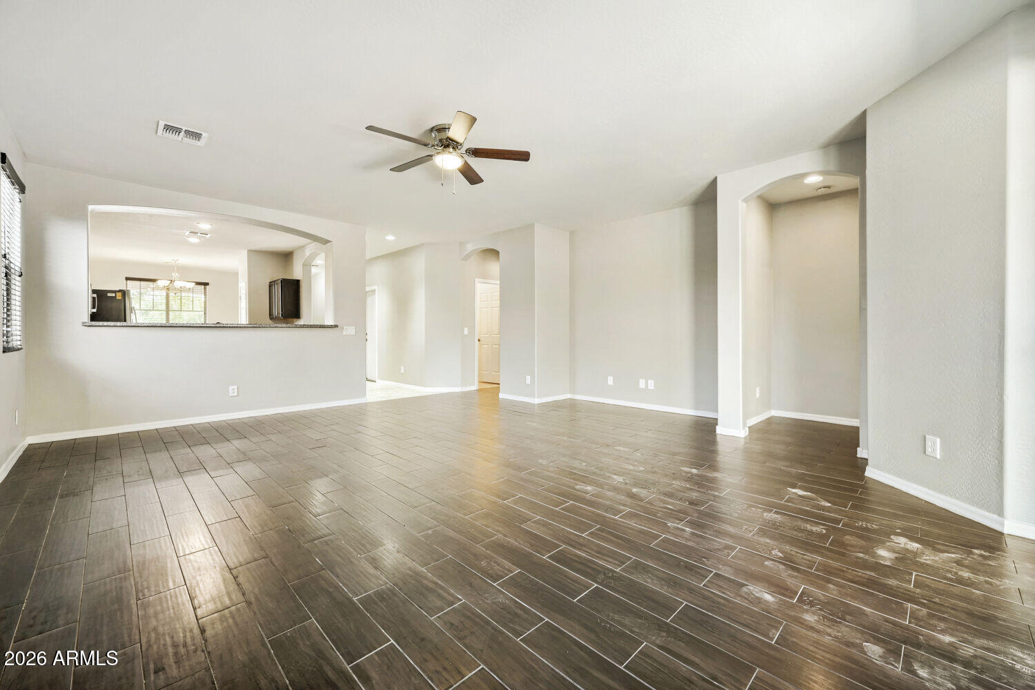 2625 West Beverly Road Phoenix, AZ 85041 - Photo 8 of 29 2625 W Beverly Rd - Web Quality - 008 -