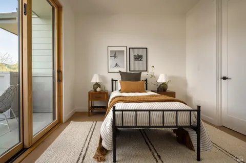 $1,475,000 | 709 C Street, Unit 2, San Rafael, CA 94901