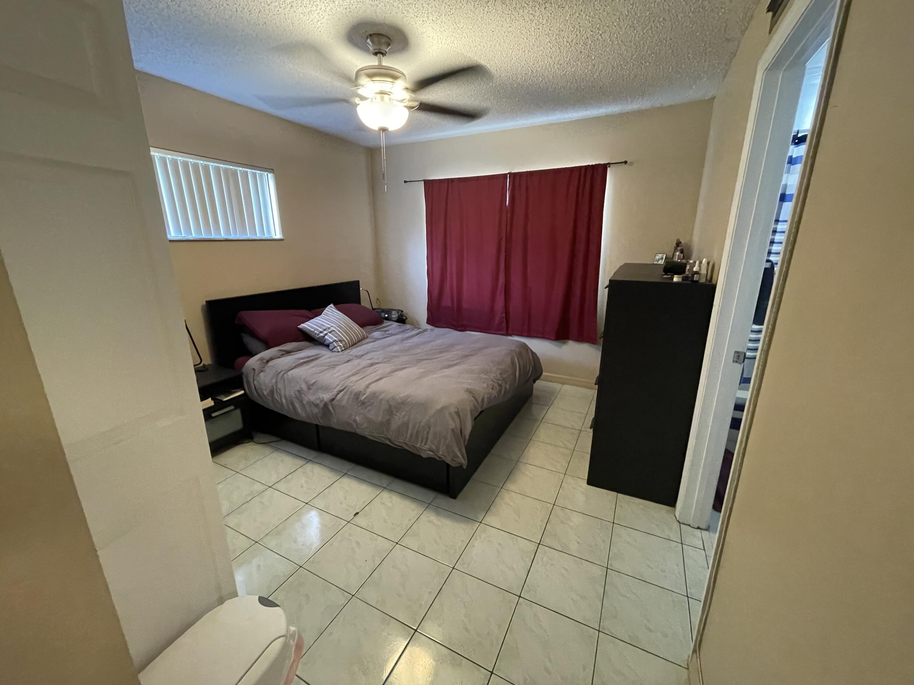2323 Linton Ridge Circle, Unit D7 Delray Beach, FL 33444 - Photo 6 of 9 IMG_5108