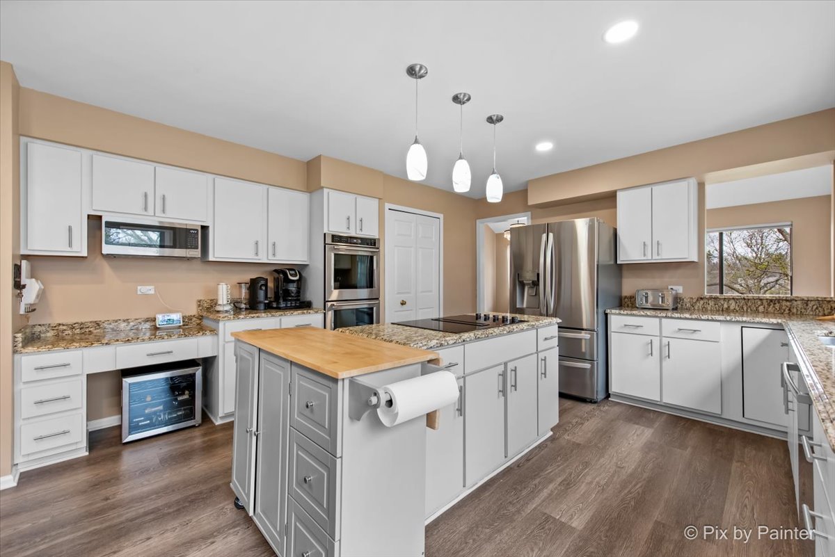 904 Shoreline Road, Unit 925 Lake Barrington, IL 60010 - Photo 13 of 46 Gallery Image 13