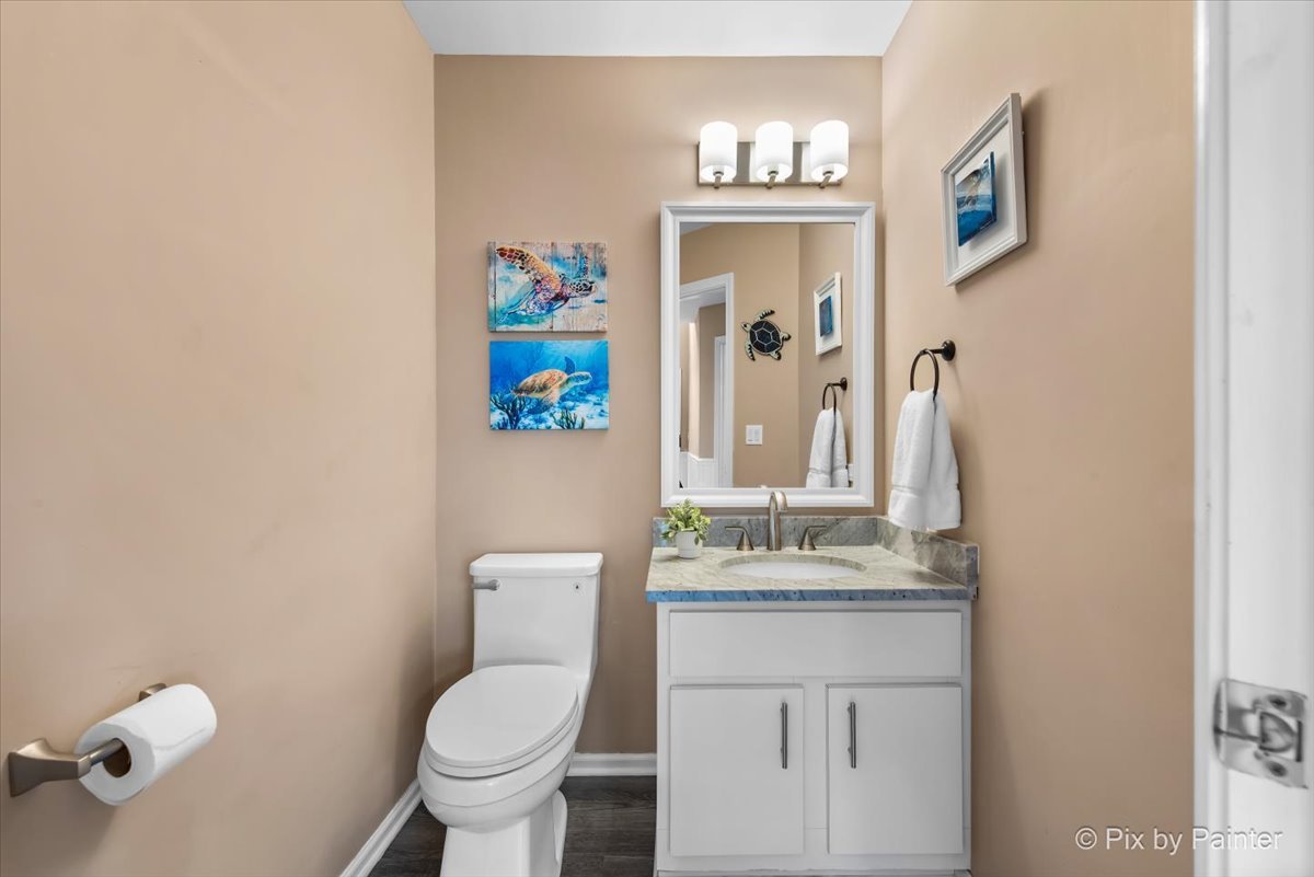 904 Shoreline Road, Unit 925 Lake Barrington, IL 60010 - Photo 17 of 46 Gallery Image 17