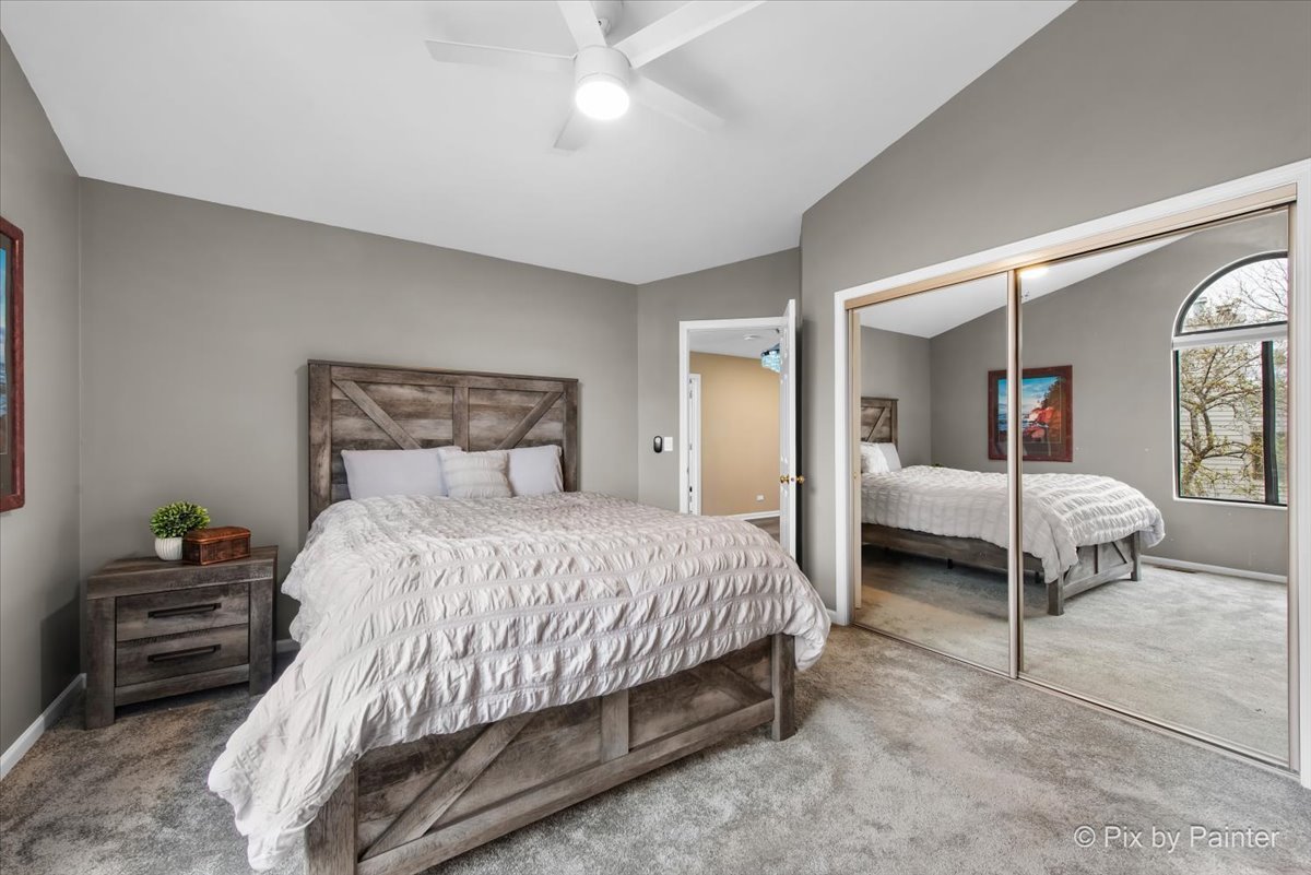 904 Shoreline Road, Unit 925 Lake Barrington, IL 60010 - Photo 20 of 46 Gallery Image 20