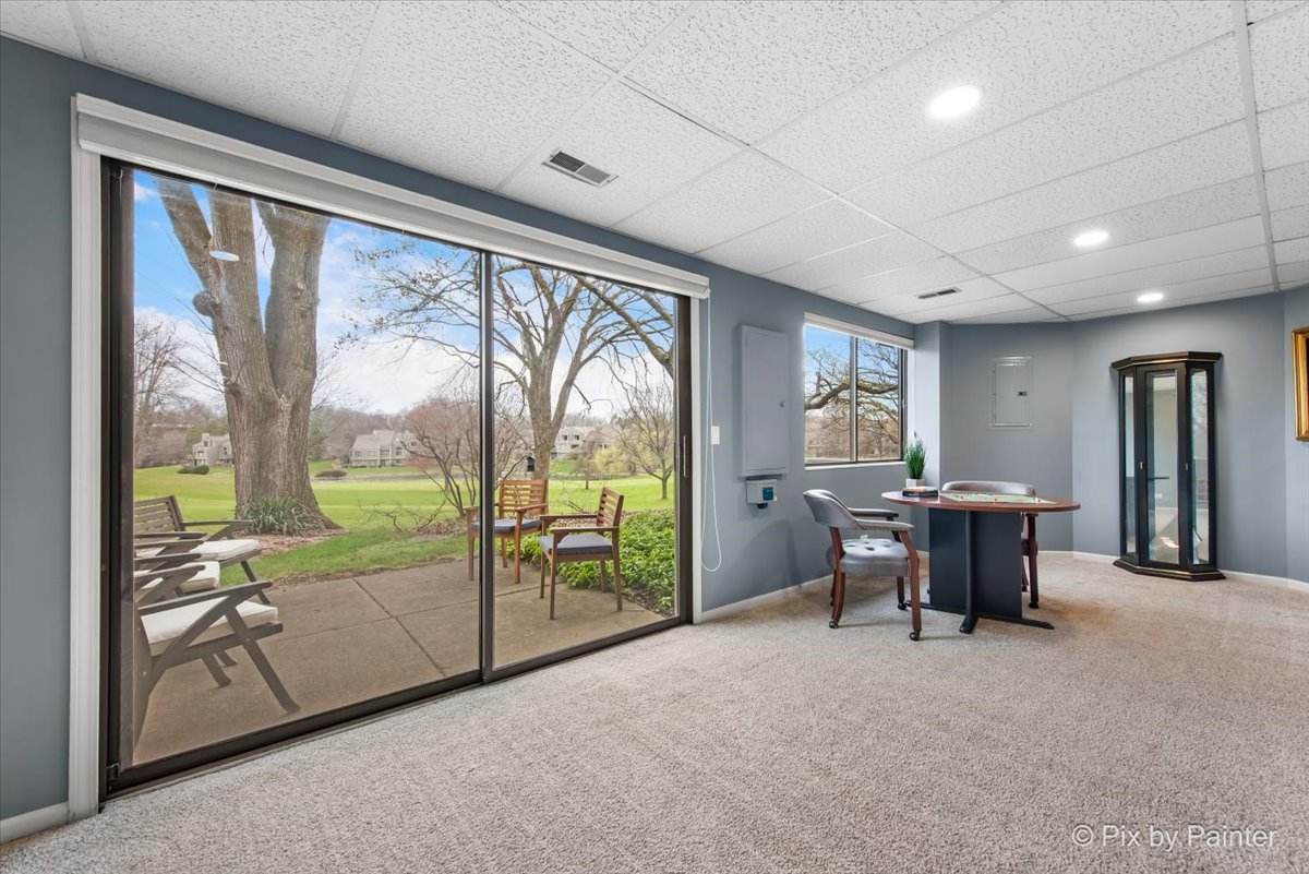 904 Shoreline Road, Unit 925 Lake Barrington, IL 60010 - Photo 25 of 46 Gallery Image 25