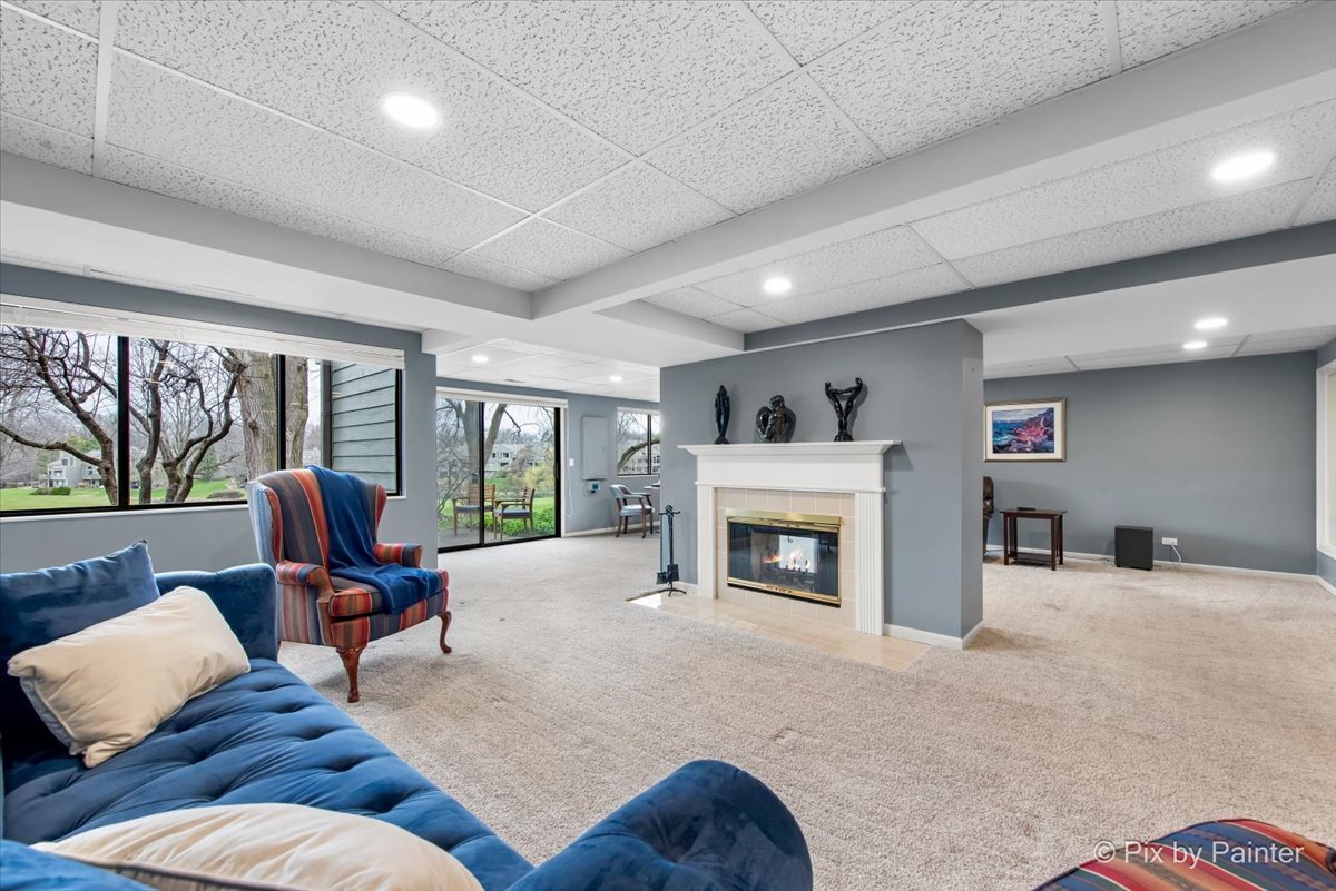 904 Shoreline Road, Unit 925 Lake Barrington, IL 60010 - Photo 26 of 46 Gallery Image 26