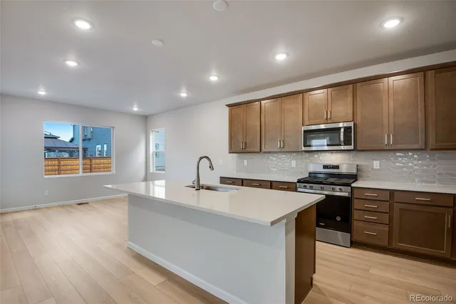 $624,900 | 13571 East 99th Place, Commerce City, CO 80022