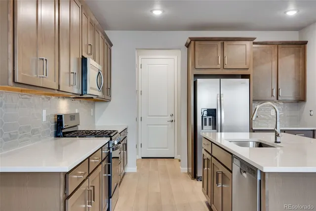 $624,900 | 13571 East 99th Place, Commerce City, CO 80022